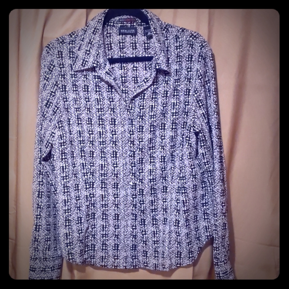 New York&Company Black & White Button-Up Blouse XL